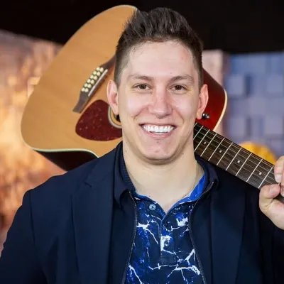 Jakson Follmann profile