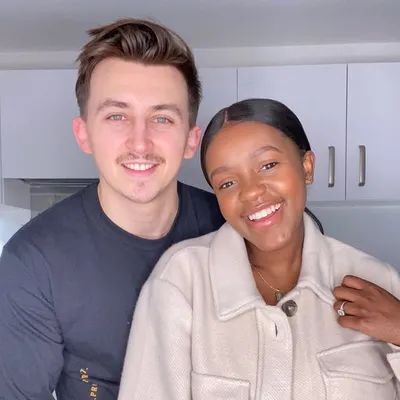 James & Kiimmy Hobbs profile