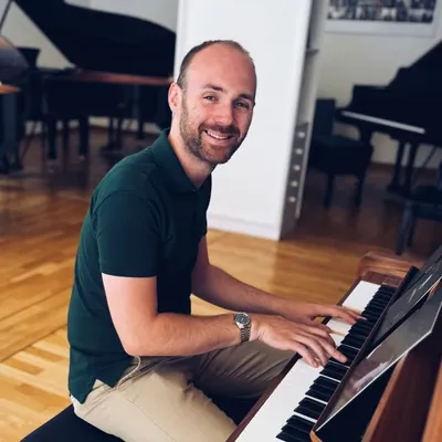 Pianist, Sänger & Songwriter profile