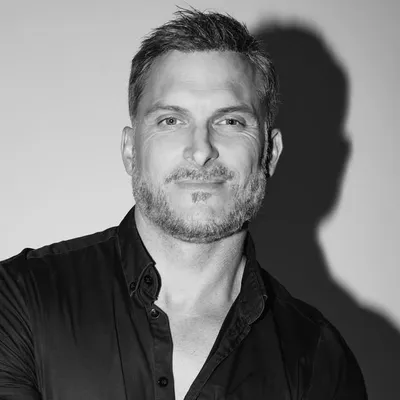 JAN KOLENIK profile