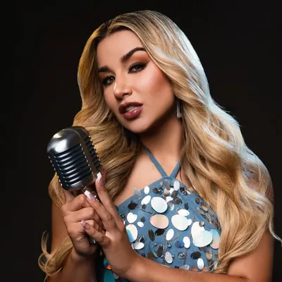 Janann | Cantante profile