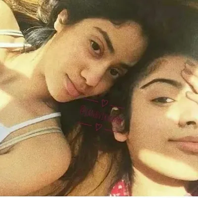 janhvikapoor🔵 profile