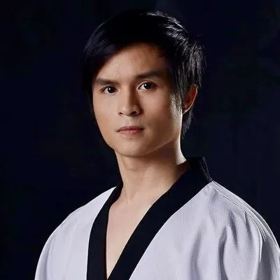 Japoy Lizardo profile