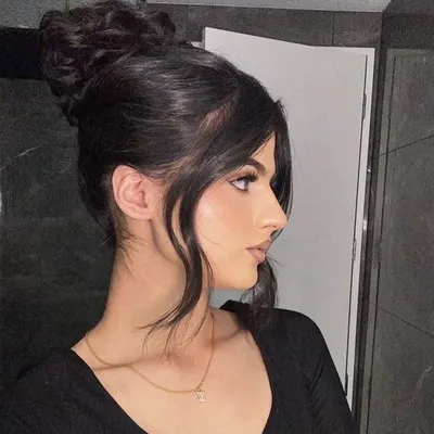 Auckland Makeup Artist • Jasleen Bains profile