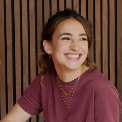 Jasmijn Van Hoof profile