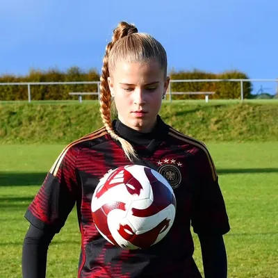 Jasmina Dietrich profile