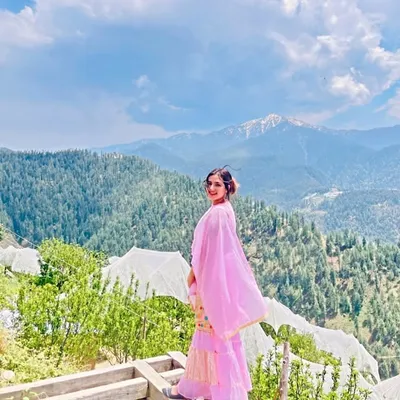 Jasmine Thakur profile