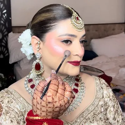Jaspreet Bamrah | BRIDAL MAKEUP ARTIST ✨ profile