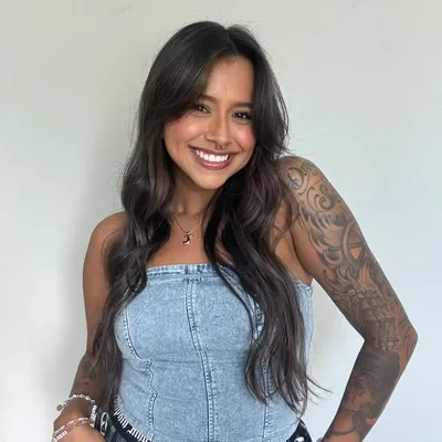 Jasmine Navarro ✨ profile