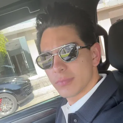 Javier Perich profile