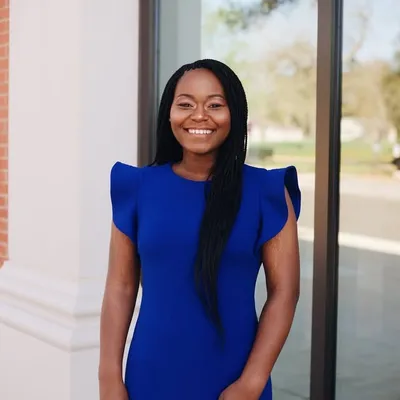 Javisia Looney, MBA profile