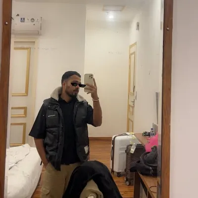 Jay Nayak profile