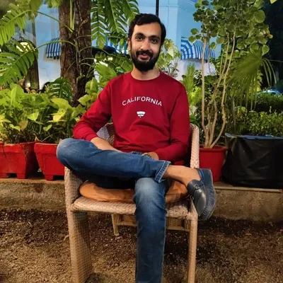 Jay Varia profile
