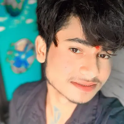 Vicky Kumar profile