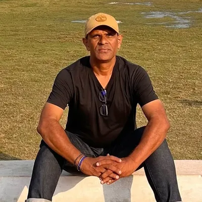 Jay Merchant profile