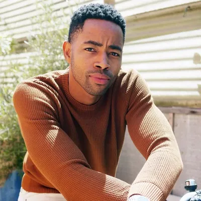 Jay Ellis profile