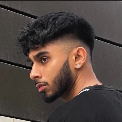 Mujahid Sadiq profile