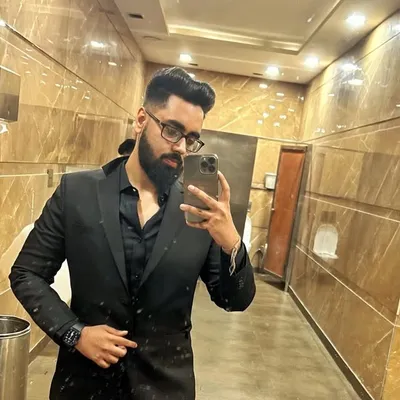Jayesh Anand profile