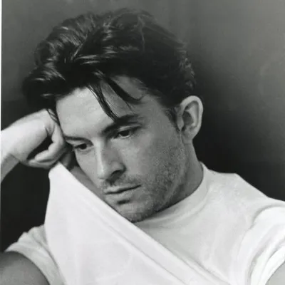 JONATHAN BAILEY profile