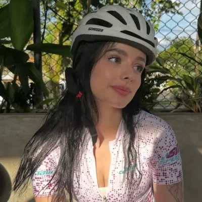 Juliana AC profile