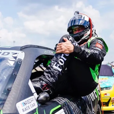 Jeffrey Earnhardt profile