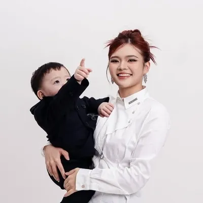 JE Pong 庞琂予 profile