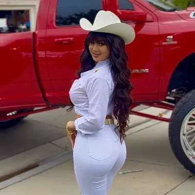 JENNY SIXTY NINE profile