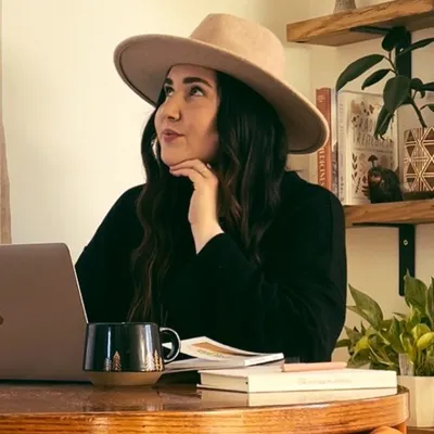 Jennae Cecelia | Poet profile