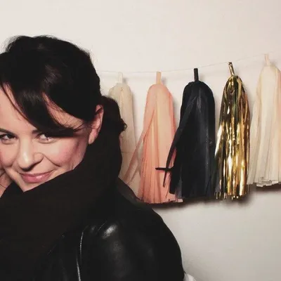 Jenna von Oy profile
