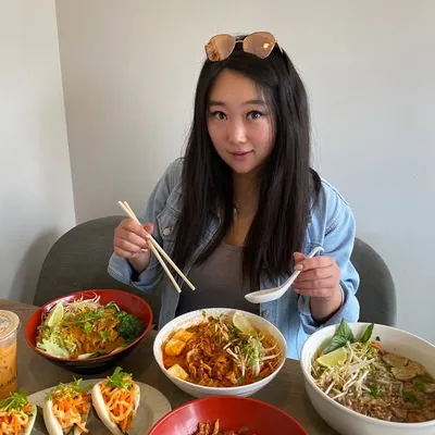 Jenn A-L Chang | YYC | Calgary | Food + Life style ๐จ๐ฆ profile