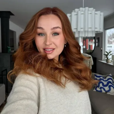 JENNIFER AHLBORG DOLLERIS profile