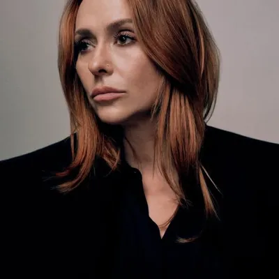 Jennifer Love Hewitt profile