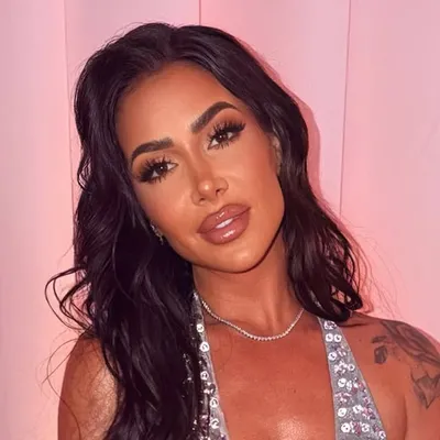 Jennifer Stano |📍South Florida profile