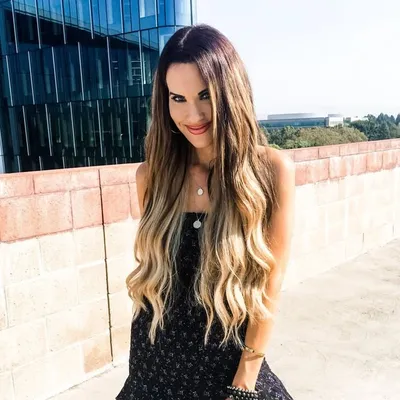 Jenn Shell • Amazon Fashion profile