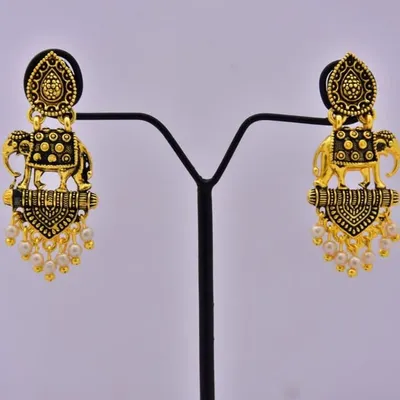 #earrings profile