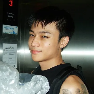 Jeremy Kieran 黄瑞伟 profile