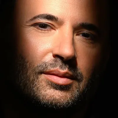 Jerry Ghionis profile