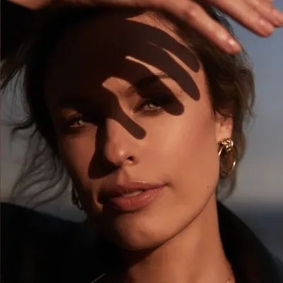 Jessica McNamee profile