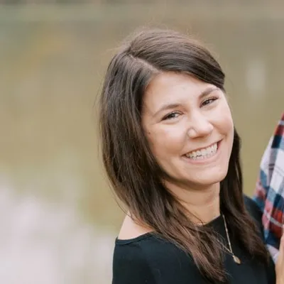JESSI FEARON profile