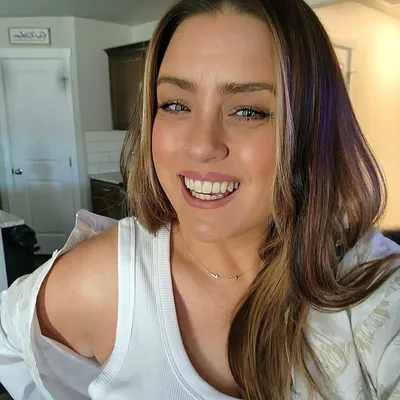 Jess Ann Johnson profile