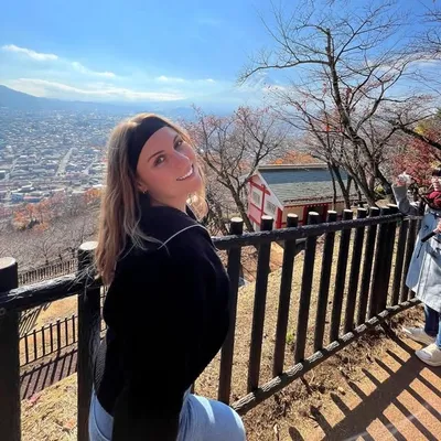Jess Mills profile