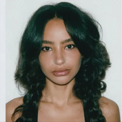 naëla profile