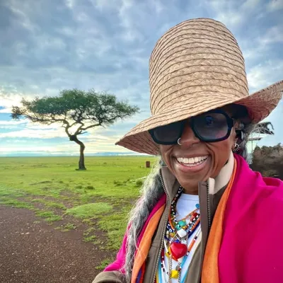 SARAH GREAVES-GABBADON | on-air travel expert profile