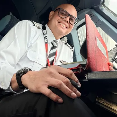 Capt JFK profile