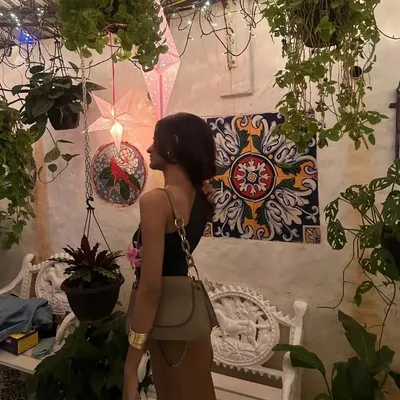khushi profile