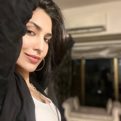 Jhataleka profile
