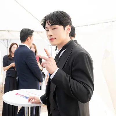 김정현 profile
