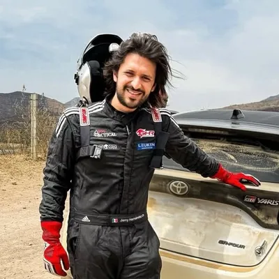 Jerry Hernández profile