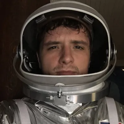 Josh Hutcherson profile