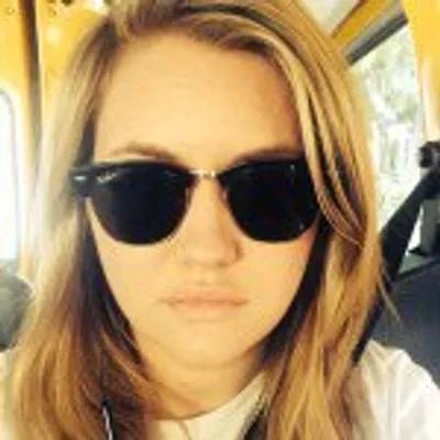 Jillian Bell profile